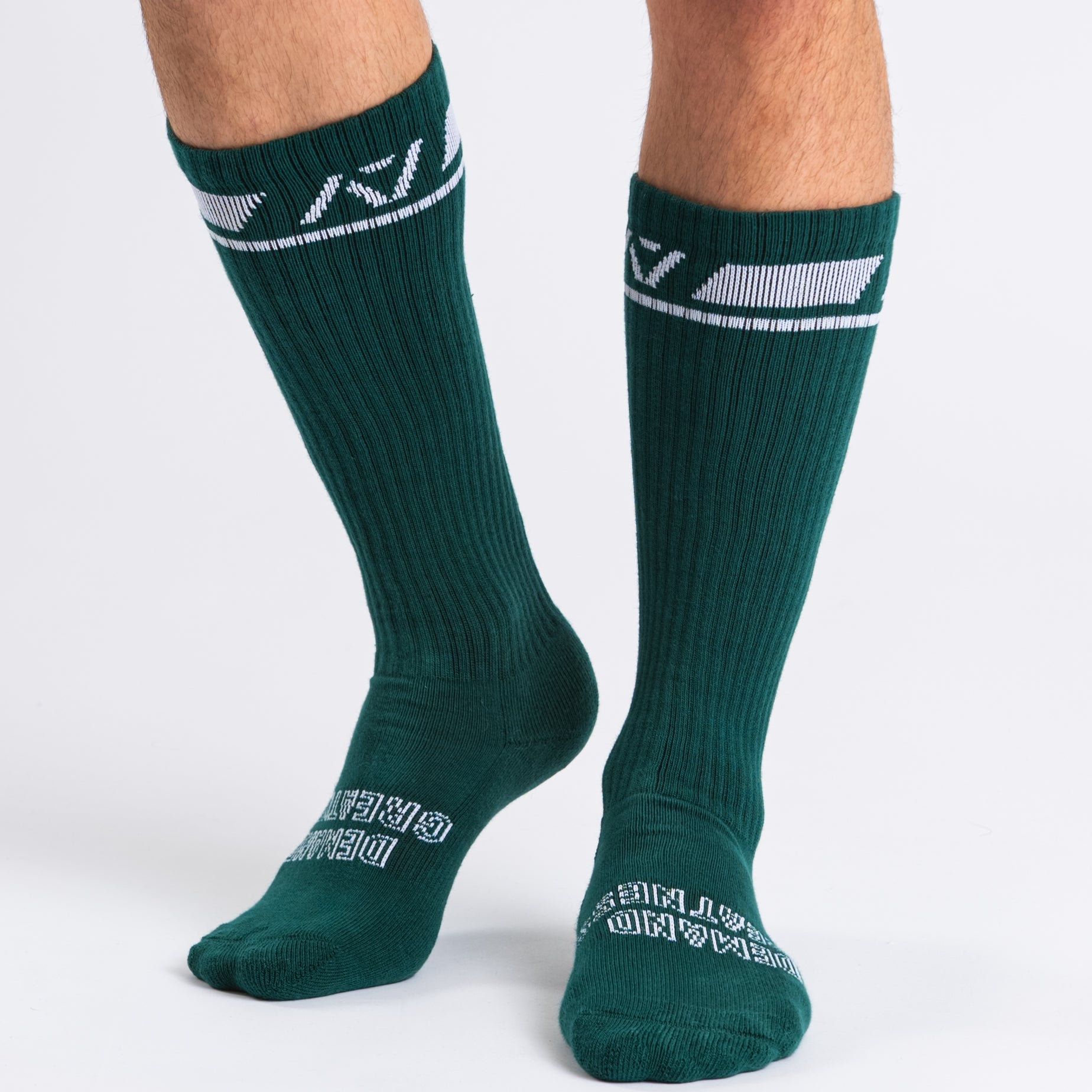 Side profile of A7 Deadlift Socks in Emerald Forás, highlighting the A7 logo on the ankle and compression-style top.