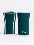 Close-up of A7 Hourglass Knee Sleeves – Emerald Forás, displaying double-stitched seams and 7mm neoprene thickness.