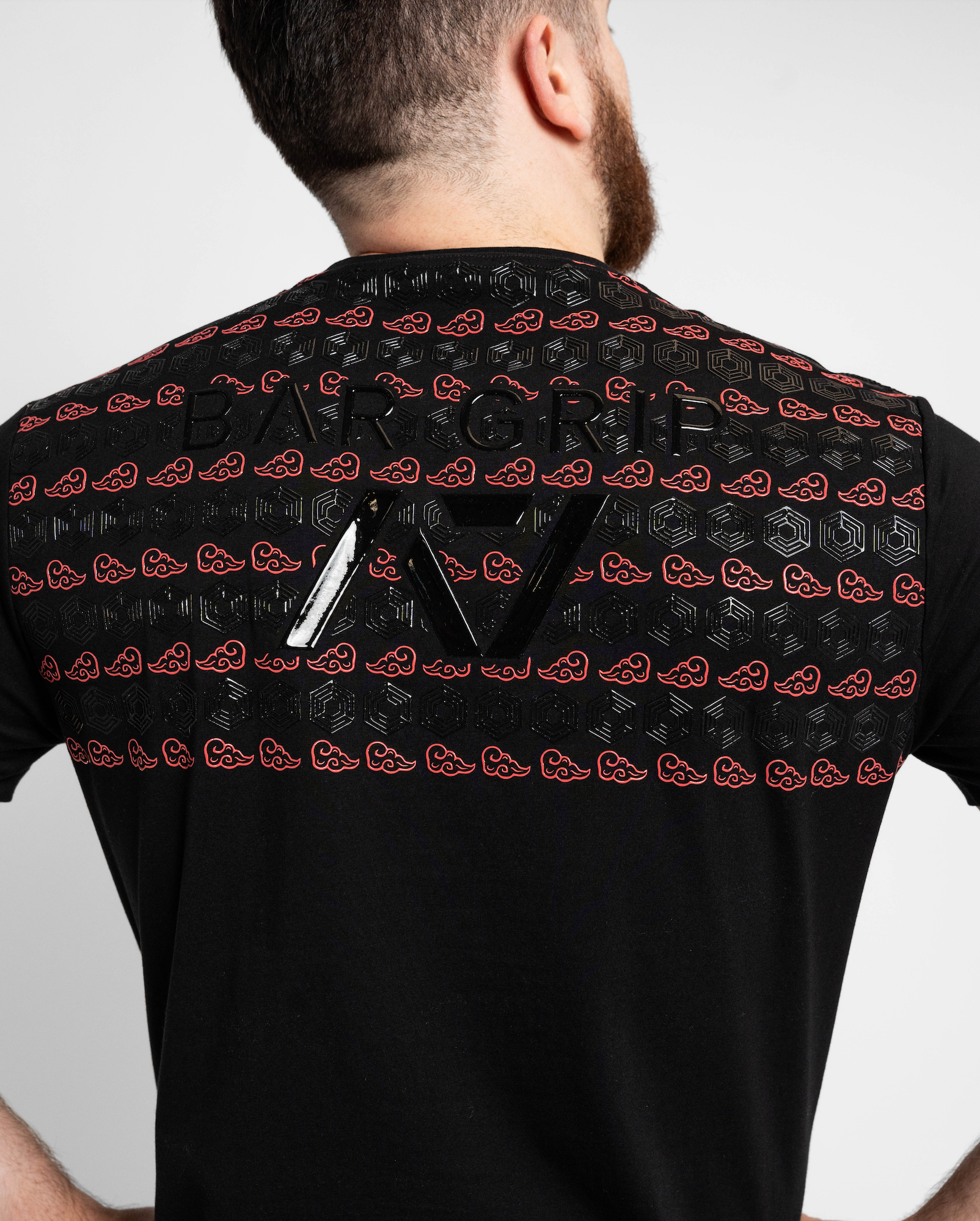 close up of bar grip on japan fujin raijin mens bar grip shirt