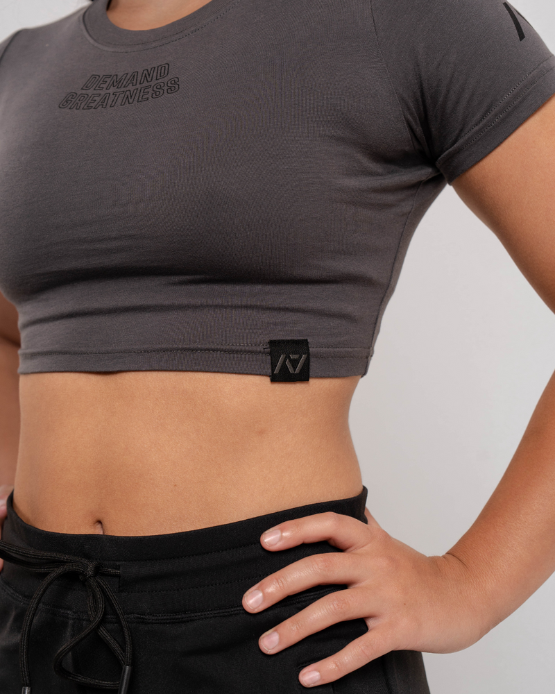 
                  
                    Demand Greatness True-Fit Women's Meet Crop - Shadow Stone Gray
                  
                